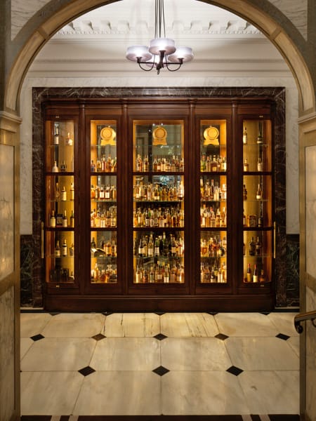 Scarfes Bar
