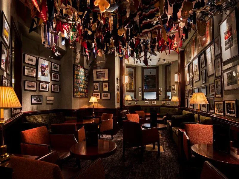Dukes Bar