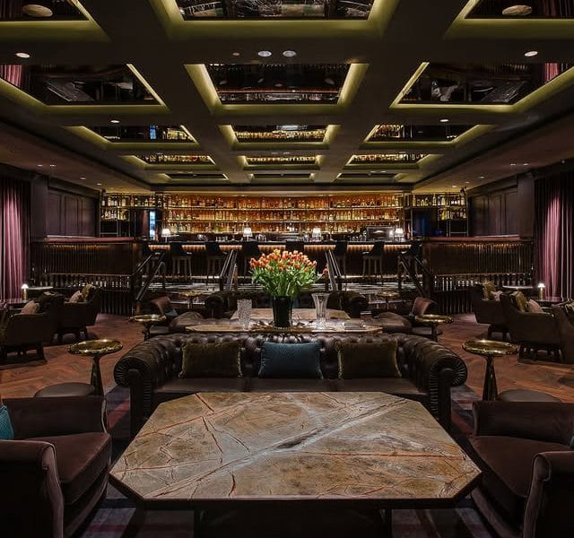 Manhattan Bar