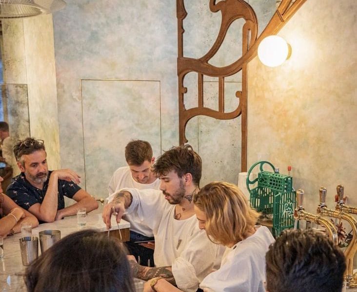 Bar Nouveau